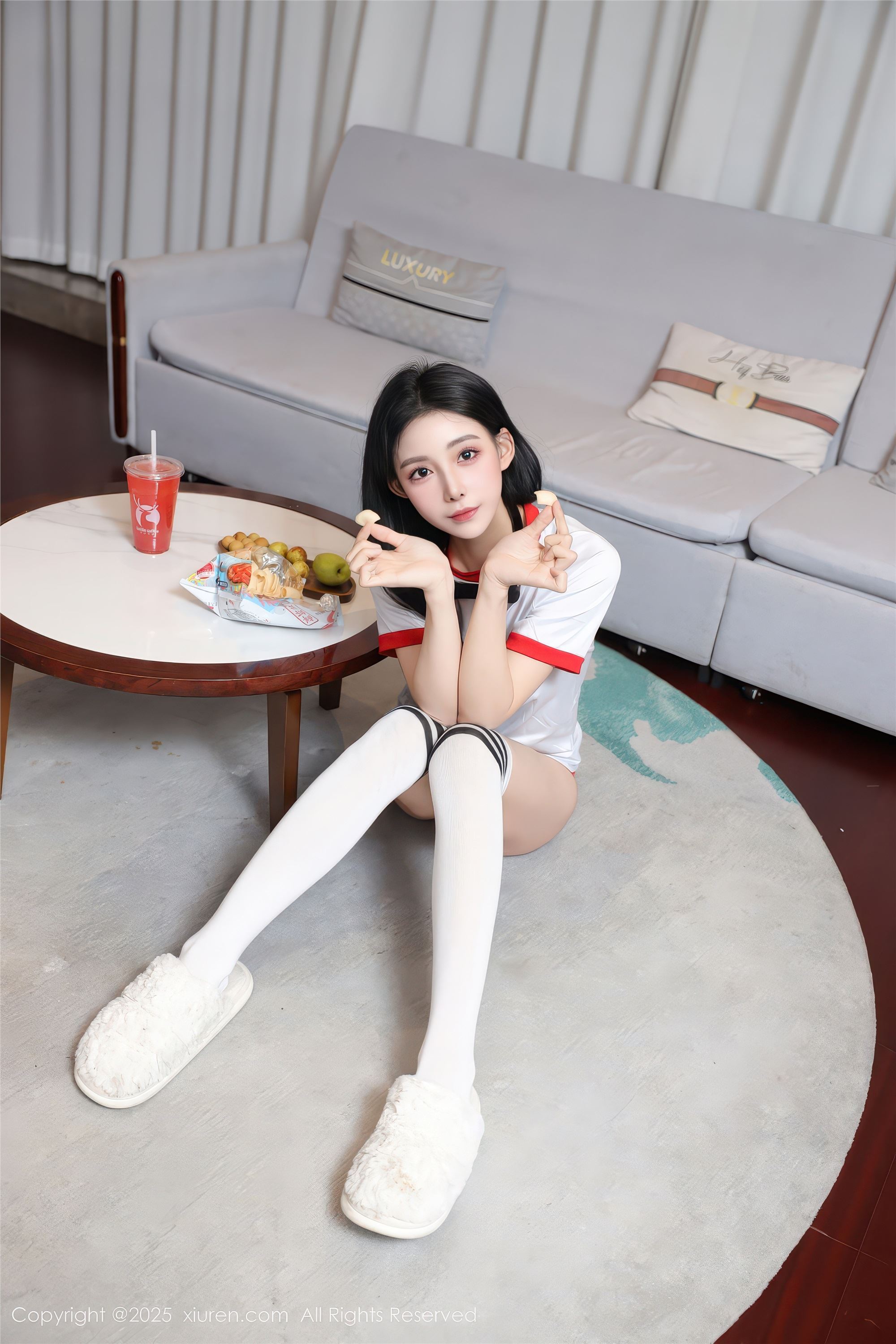 Xiuren秀人网 2025.12.16 NO.11110 许微微呀